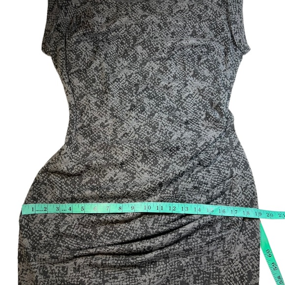 Anne Taylor Ruched Snakeskin Pattern Dress size 6 - Picture 13 of 15
